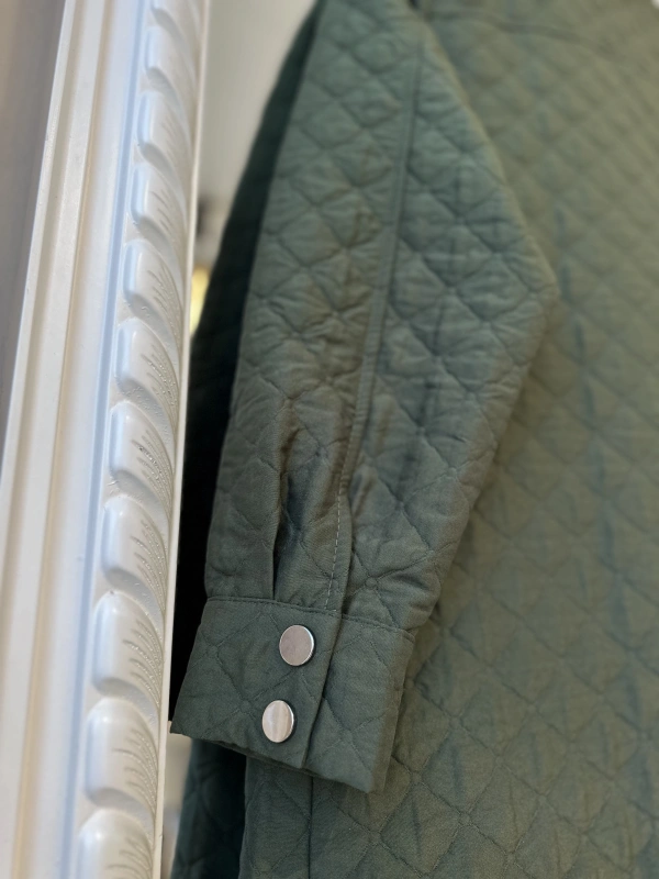 İNVEE Cepli Kapitone Uzun Ceket - Yeşil