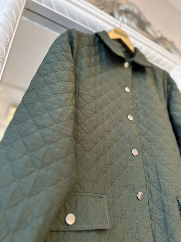 İNVEE Cepli Kapitone Uzun Ceket - Yeşil