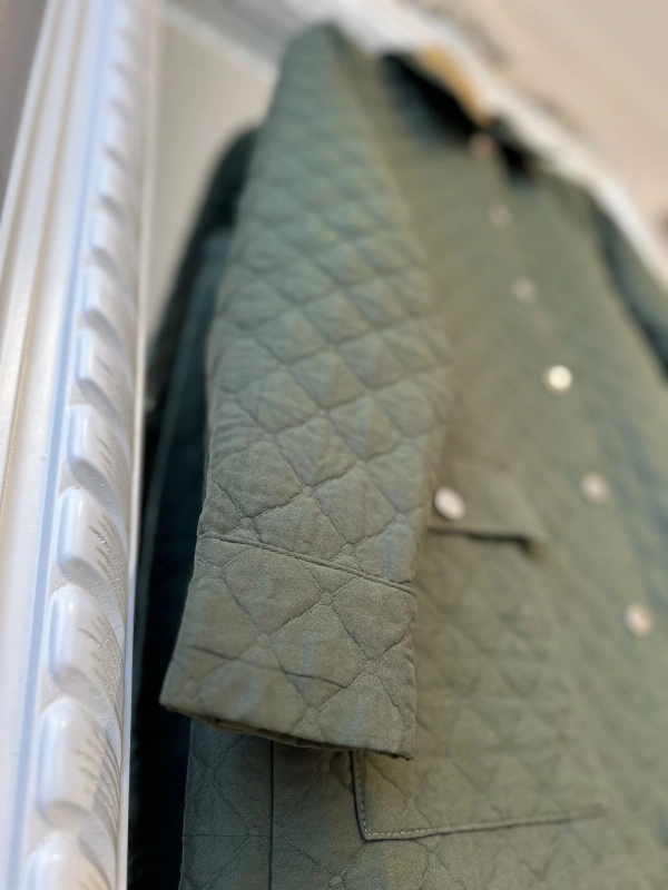 İNVEE Cepli Kapitone Uzun Ceket - Yeşil