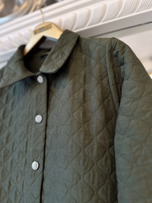 İNVEE Cepli Kapitone Uzun Ceket - Yeşil