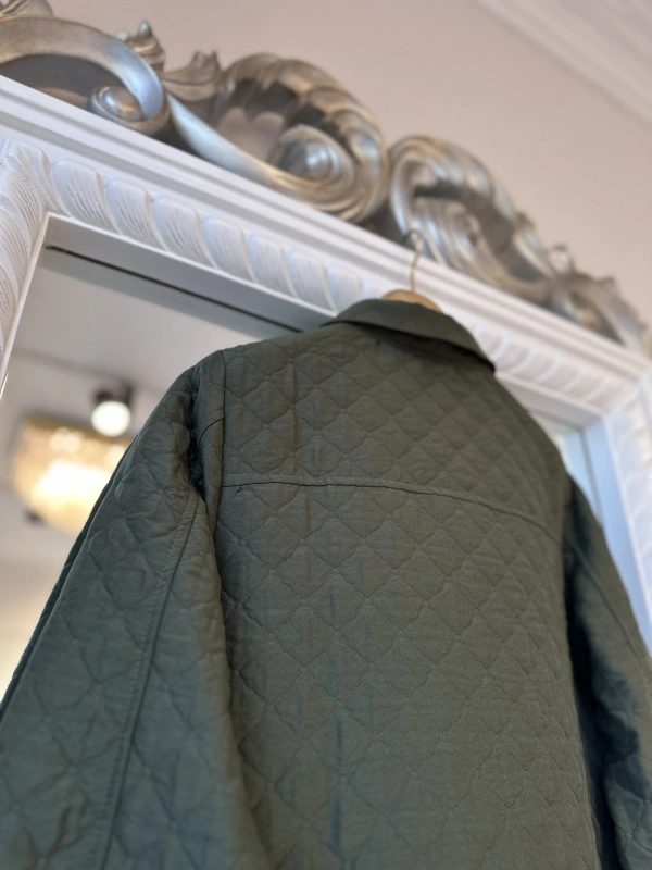 İNVEE Cepli Kapitone Uzun Ceket - Yeşil