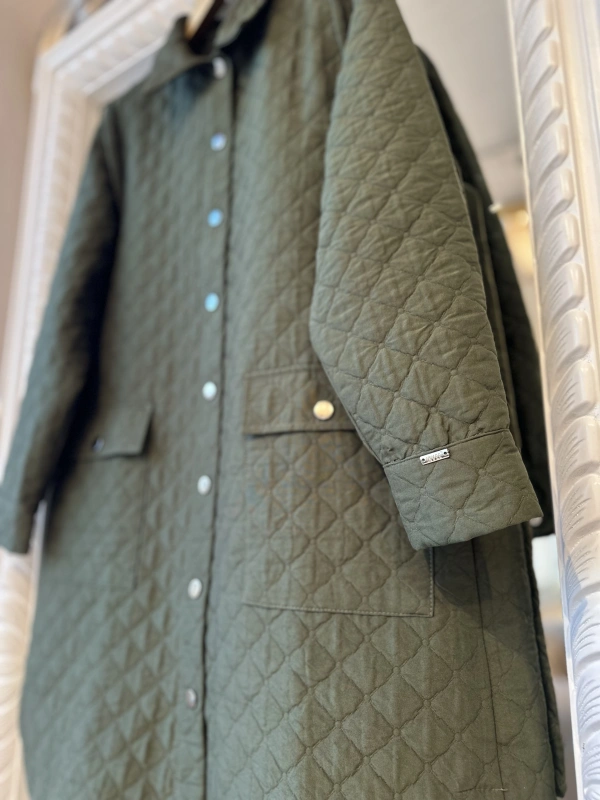 İNVEE Cepli Kapitone Uzun Ceket - Yeşil