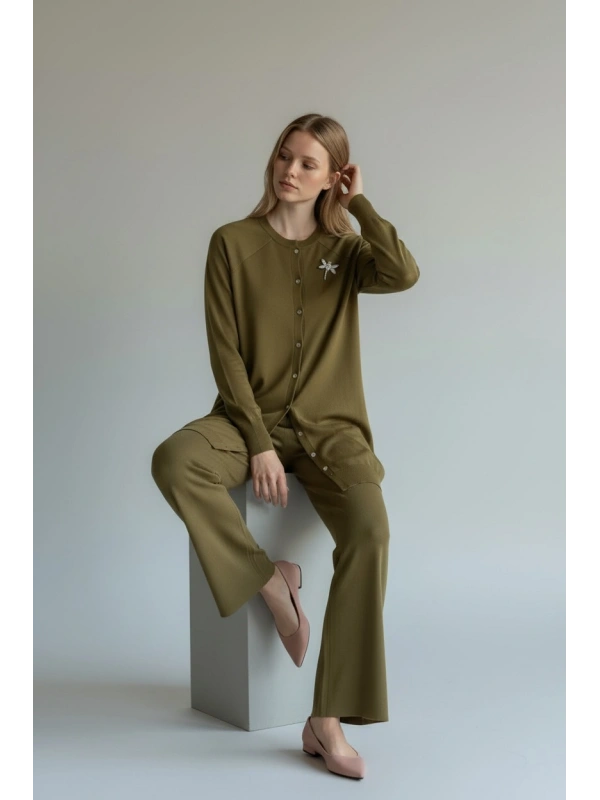 İNVEE Broş Detaylı Triko Hırka - Yağ Yeşili