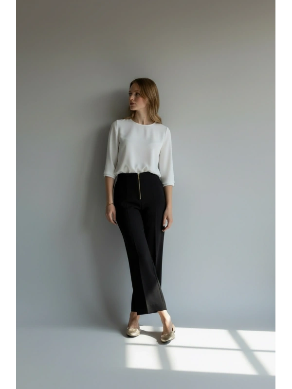 Sentez Yırtmaç Detaylı Geniş Paça Pantolon - Siyah