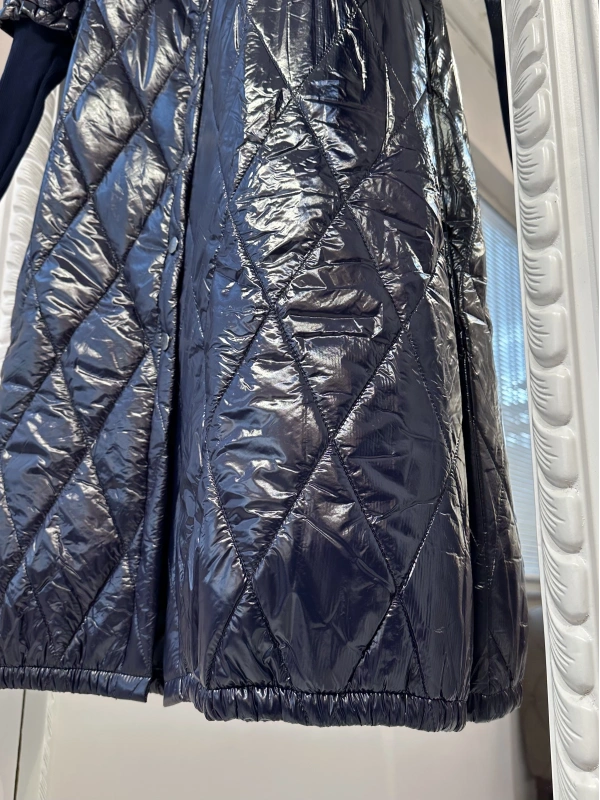 İNVEE Kadın Çıtçıt Kapamalı Uzun Kapitone Mont - Lacivert