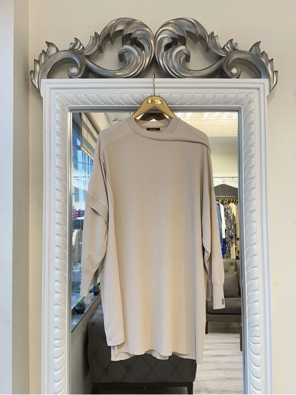 İNVEE Omzu Şifon Detaylı Tunik - Fondöten