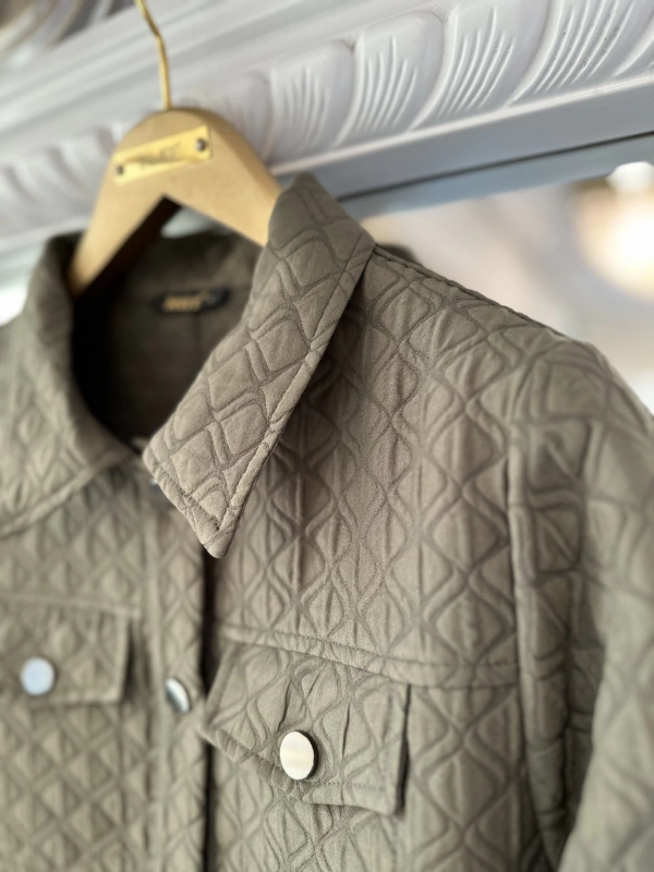 İNVEE 6827 Desenli Kapitone Ceket - Haki