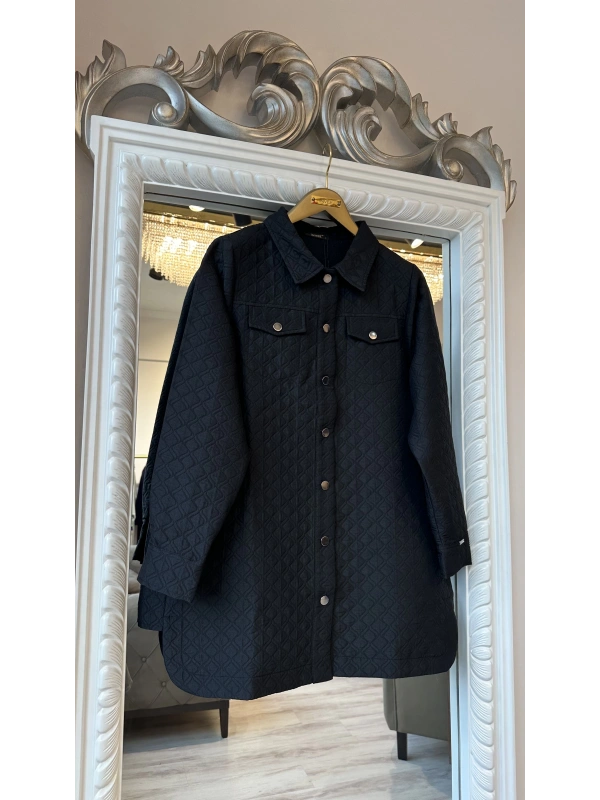 İNVEE Çıtçıt Kapamalı Kısa Kapitone Ceket - Siyah