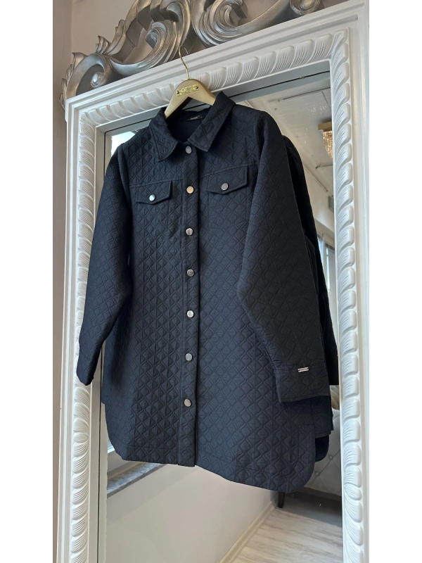 İNVEE Çıtçıt Kapamalı Kısa Kapitone Ceket - Siyah