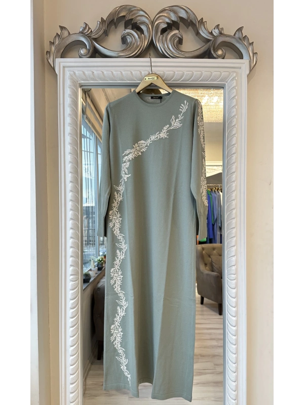 İNVEE 6848 İşlemeli Küfrengi Triko Elbise