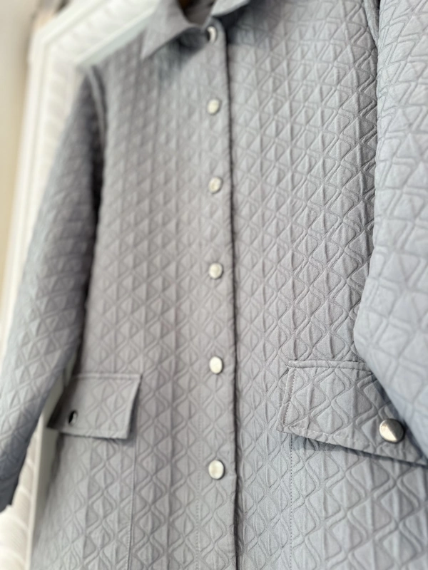 İNVEE 6879 Desenli Kapitone Ceket - Gri