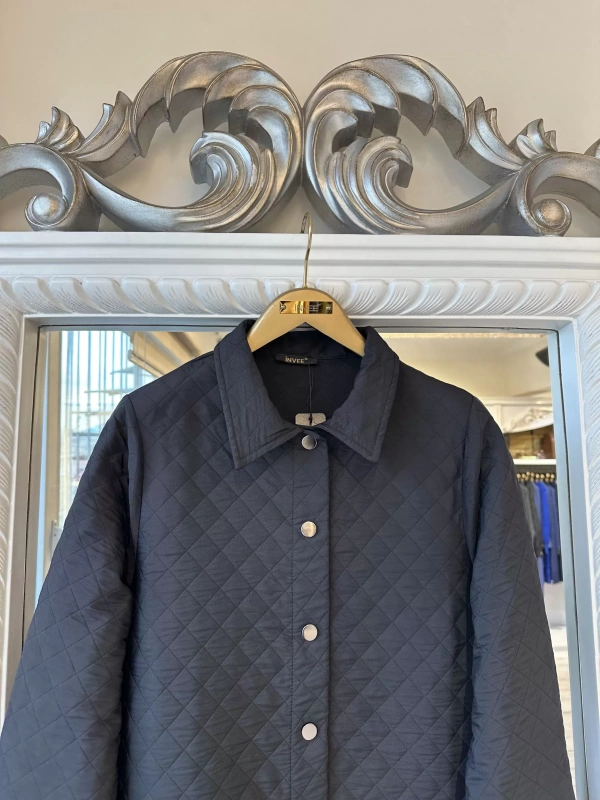 İNVEE 6879 Desenli Kapitone Ceket - Siyah