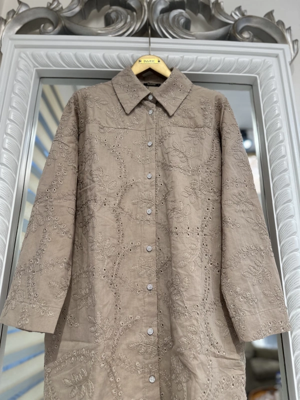 İNVEE 7019 Delik İşi Bej Gömlek