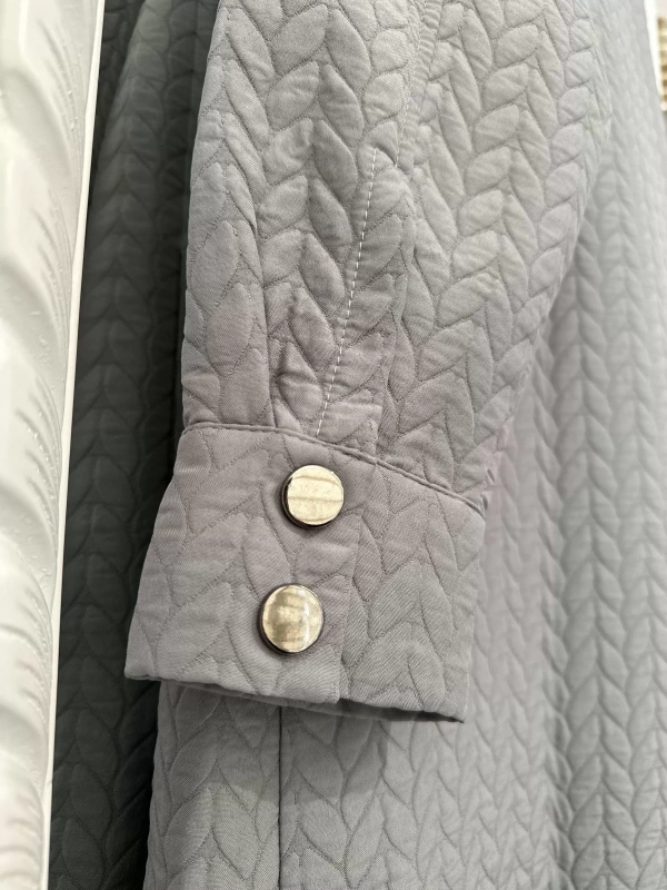 İNVEE Çıtçıt Kapamalı Kapitone Kap - Gri