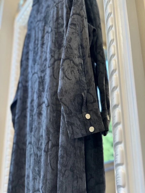 İNVEE Çiçek Desenli Lyocell Kap - Siyah