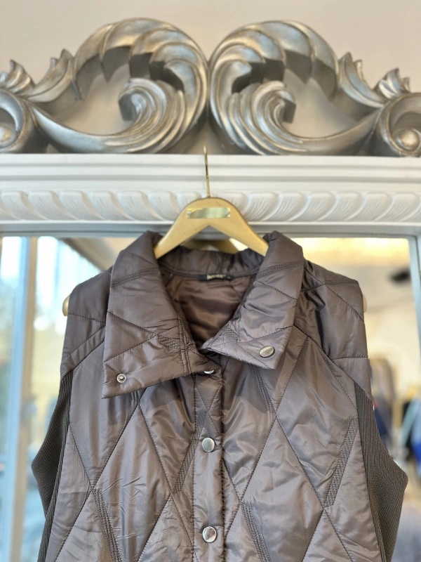 İNVEE Çıtçıt Kapamalı Kapitone Yelek - Baklava Desenli