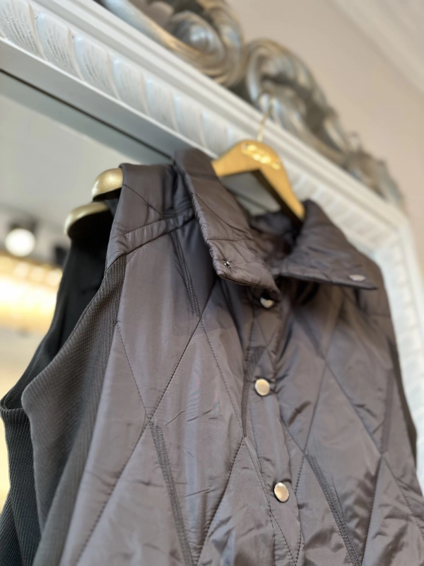 İNVEE Çıtçıt Kapamalı Kapitone Yelek - Baklava Desenli