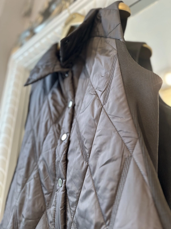 İNVEE Çıtçıt Kapamalı Kapitone Yelek - Baklava Desenli