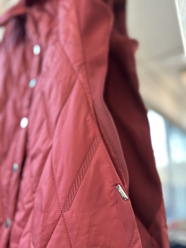 İNVEE Baklava Desenli Kapitone Yelek - Bordo