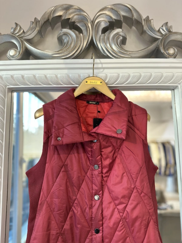 İNVEE Baklava Desenli Kapitone Yelek - Bordo