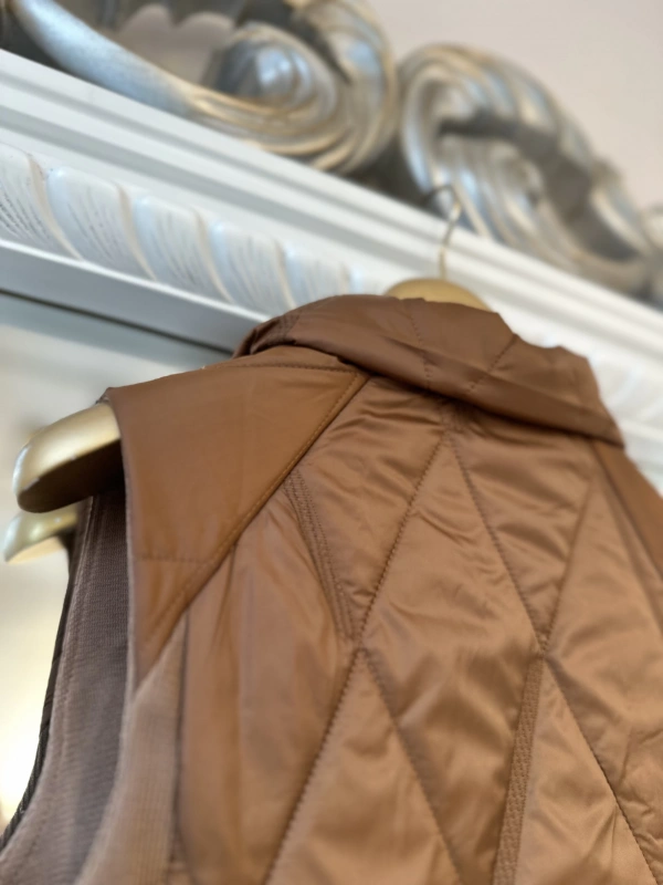 İNVEE Baklava Desenli Kapitone Yelek - Brownie