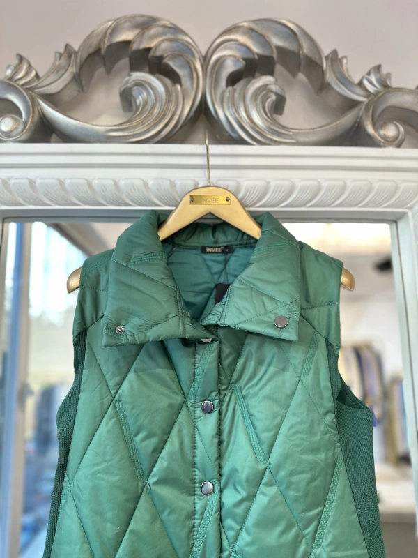 İNVEE Baklava Desenli Kapitone Yelek - Zümrüt Yeşili