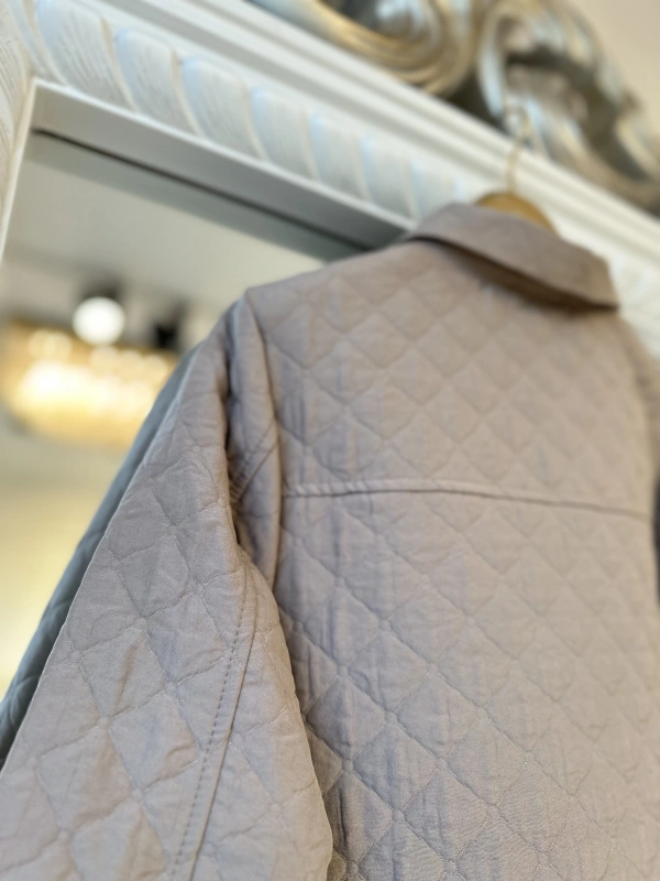 İNVEE Cepli Kapitone Uzun Ceket - Bej