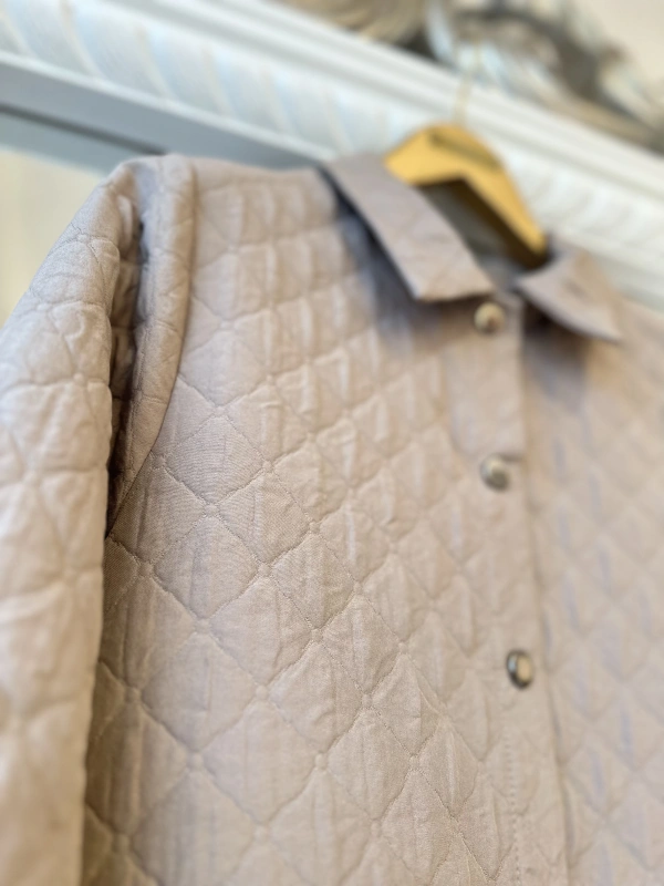 İNVEE Cepli Kapitone Uzun Ceket - Bej