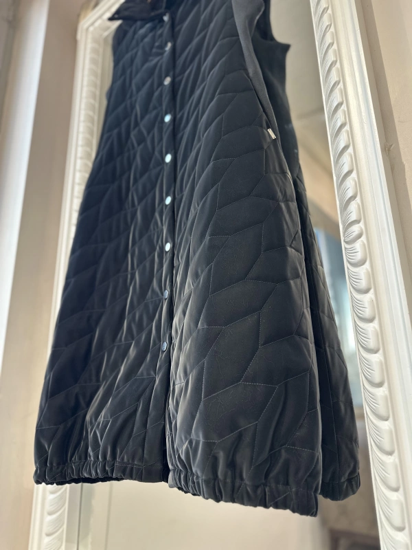 İNVEE Çıtçıt Kapamalı İpek Deri Yelek - Siyah