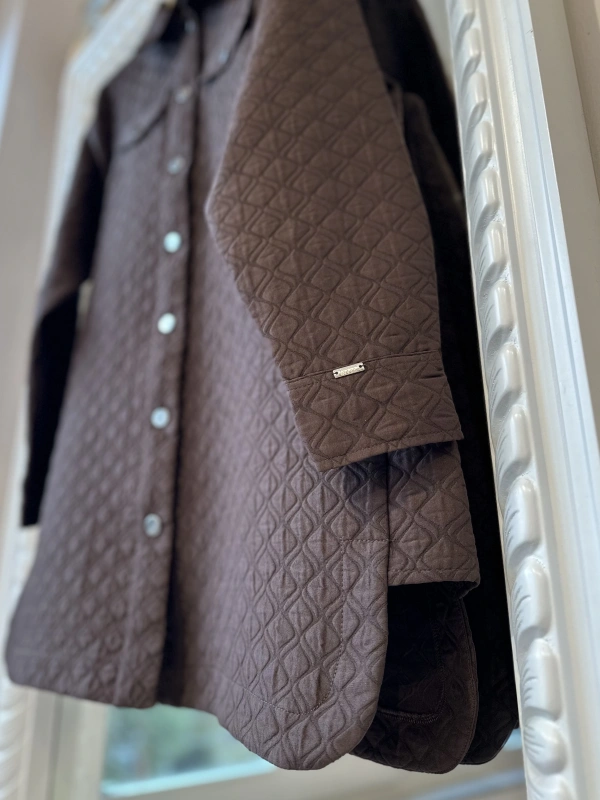 İNVEE Çıtçıt Kapamalı Kısa Kapitone Ceket - Koyu Kahverengi