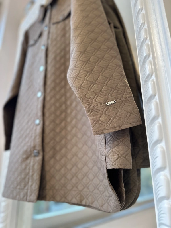 İNVEE Çıtçıt Kapamalı Kısa Kapitone Ceket - Vizon