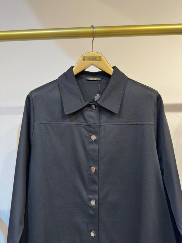 İNVEE Çıtçıt Kapamalı Mevsimilik Uzun Ceket - Siyah