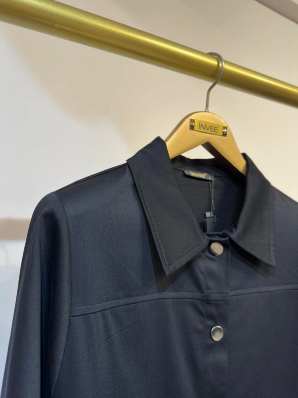 İNVEE Çıtçıt Kapamalı Mevsimilik Uzun Ceket - Siyah