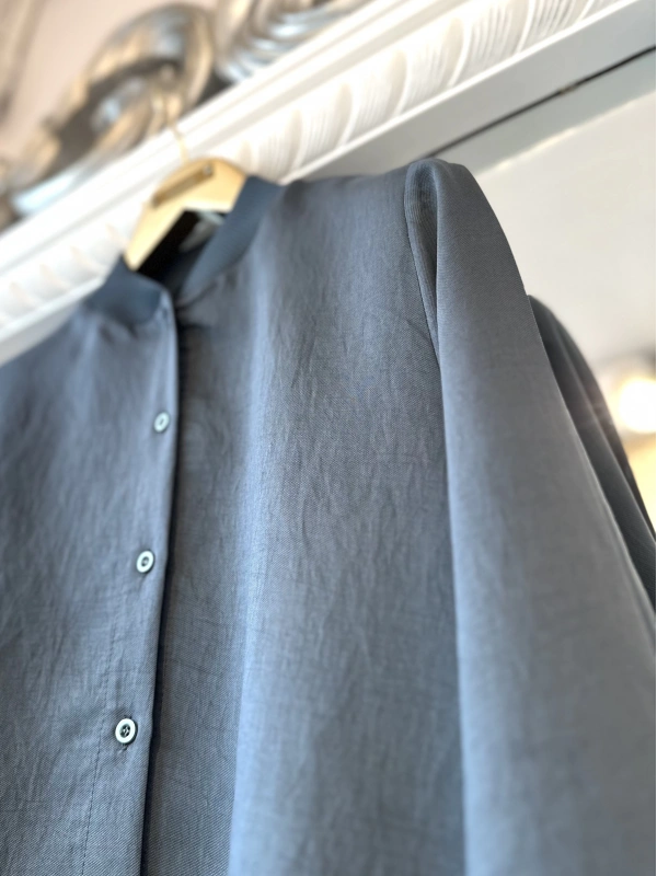 İNVEE Düğme Detaylı Geniş Gömlek - Füme