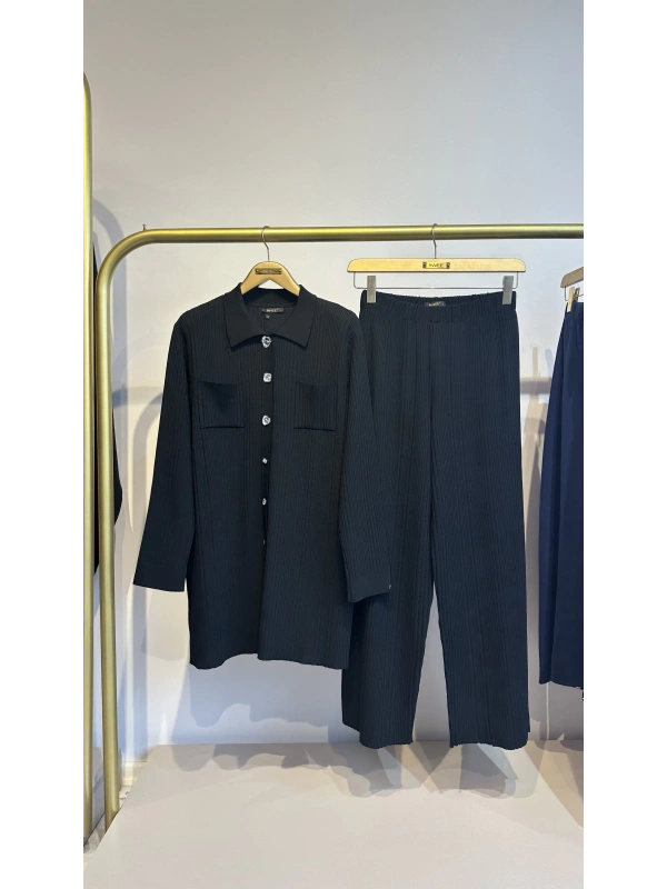 İNVEE Kalp Düğmeli Triko Takım - Siyah