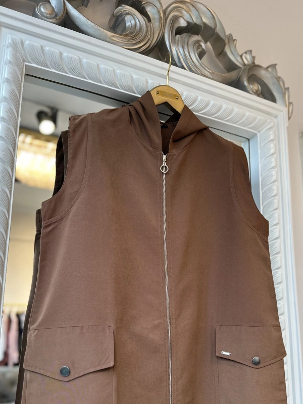 İNVEE Kapüşonlu Uzun Yelek - Kahverengi