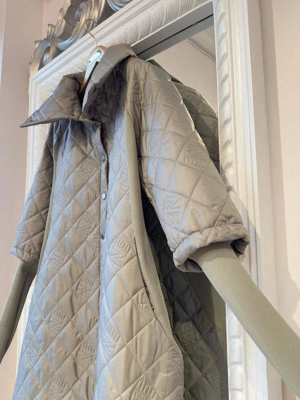 İNVEE NE Logolu Kapitone Mont - Küfrengi