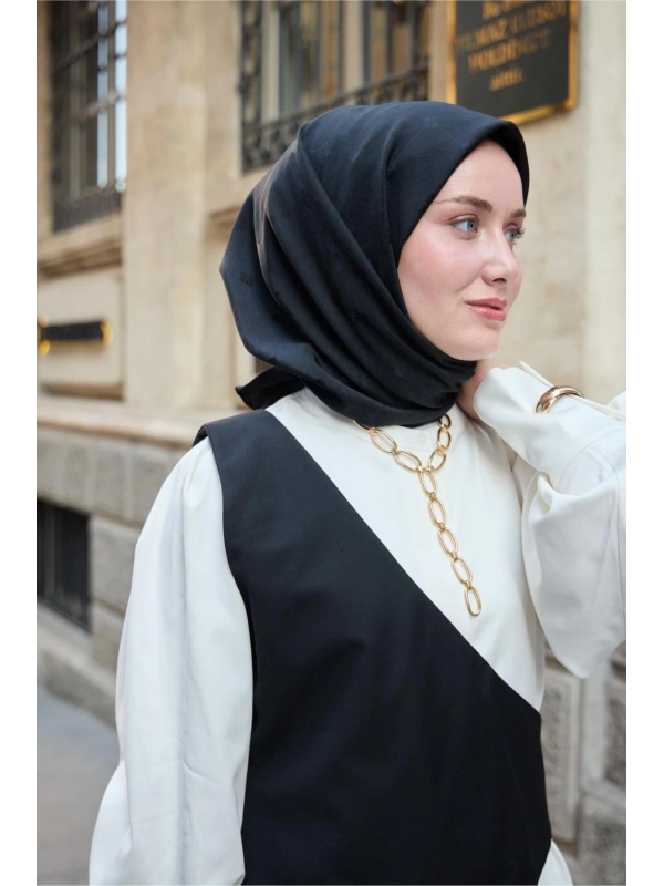 Monogram Pamuk İpek Eşarp - Siyah