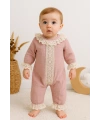 Dantel Detaylı Kız Bebek Müslin Tulum