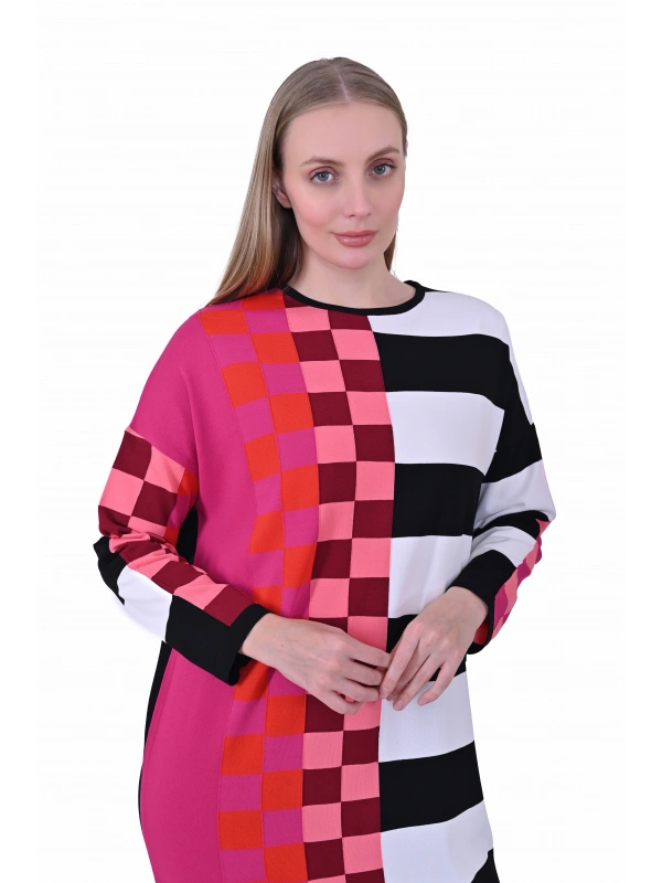 İNVEE 7001 Geometrik Desenli Siyah Triko Elbise