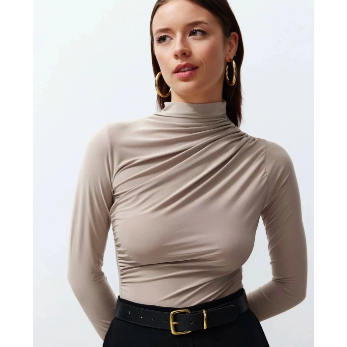 DRAPELİ LİKRALI VİZON BADİ