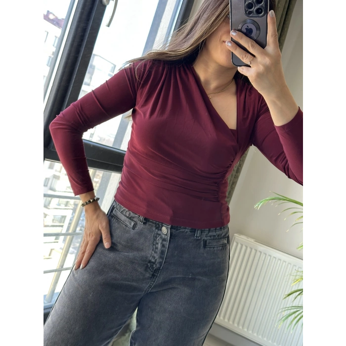OMUZ DEKOLTELİ BORDO BLUZ