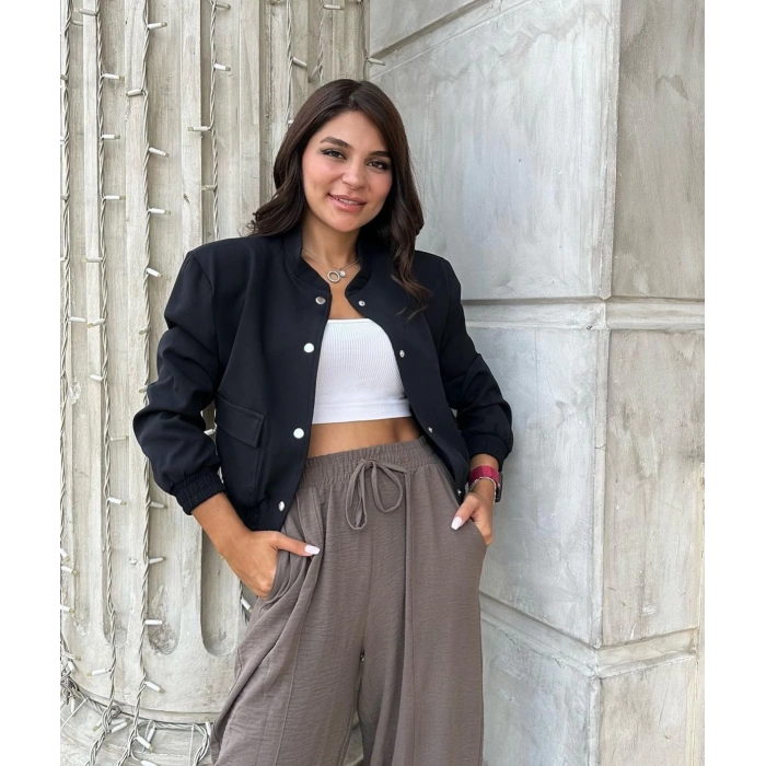 OMUZ MANŞETLİ SİYAH CEKET