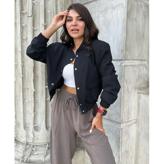 OMUZ MANŞETLİ SİYAH CEKET