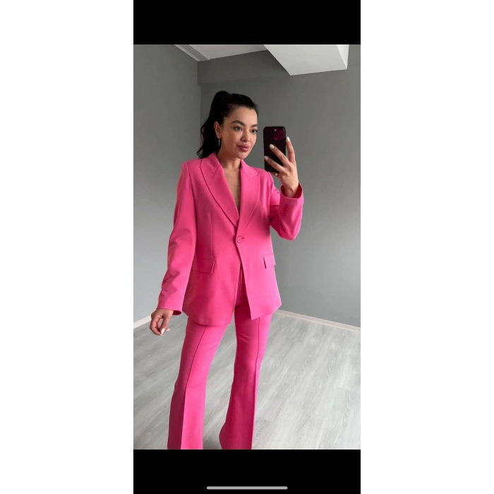 PEMBE İKİLİ TAKIM