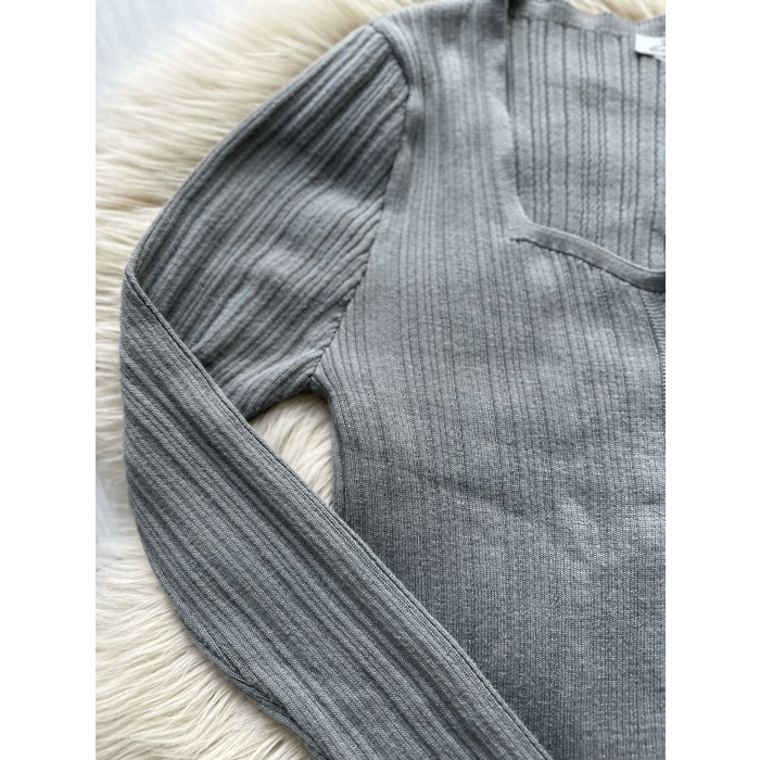 SEDEF DÜĞMELİ GRİ HIRKA