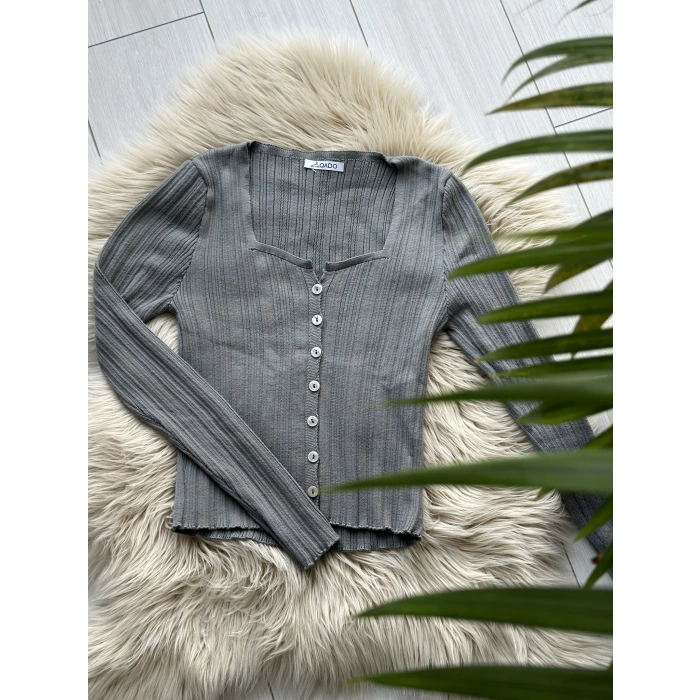 SEDEF DÜĞMELİ GRİ HIRKA