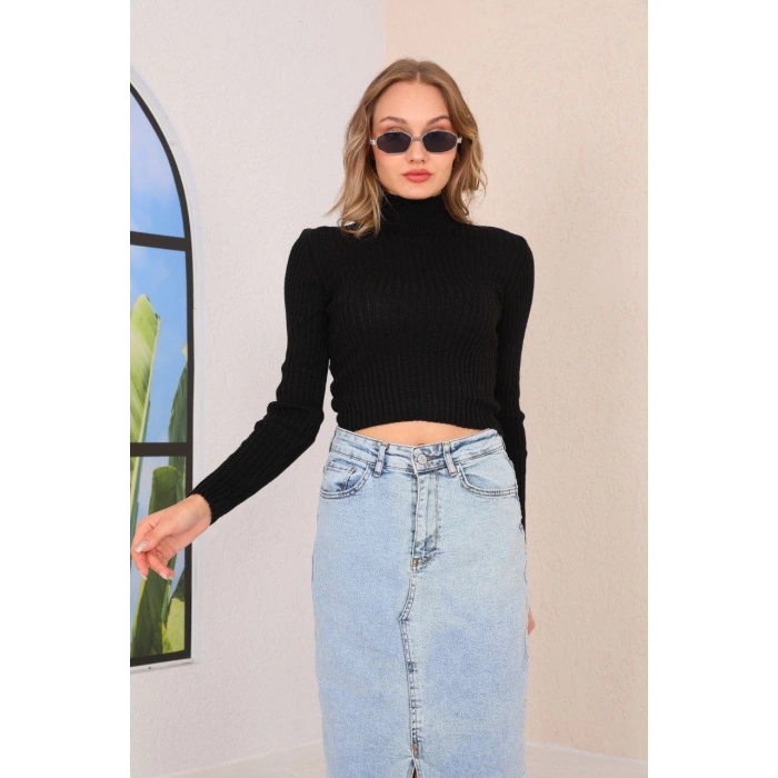 SIRT DEKOLTELİ SİYAH BADİ