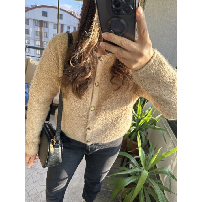 TOK DOKULU TEDDY BEJ HIRKA