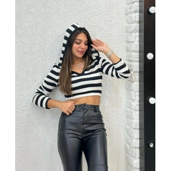 ÇİZGİLİ CROP BLUZ